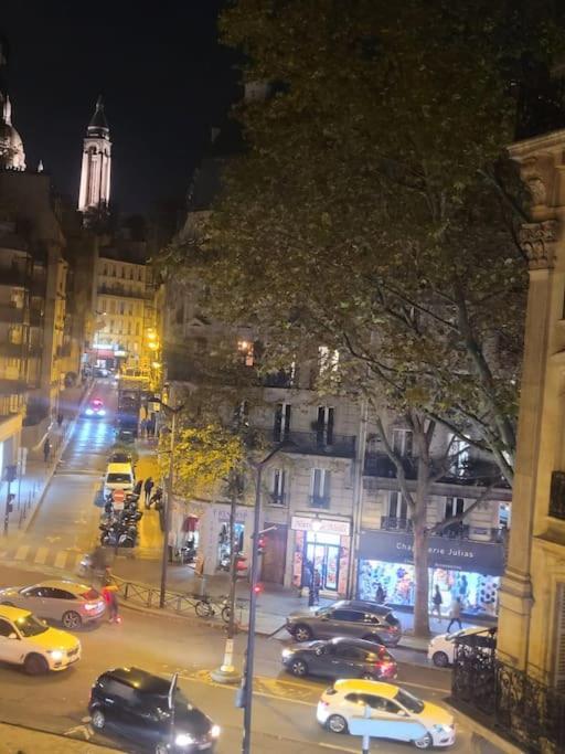 Charmant Appartement Pres De Montmartre Paris Exteriör bild