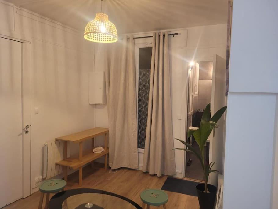 Charmant Appartement Pres De Montmartre Paris Exteriör bild